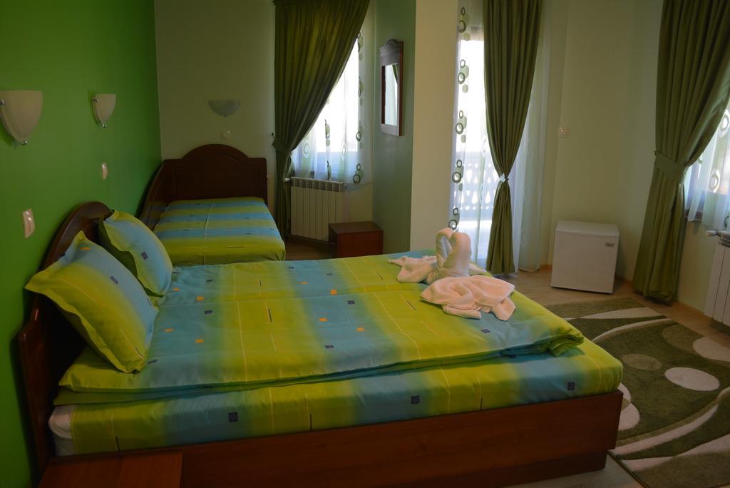 Guest House H Dzhogolanov Koprivshtitsa Εξωτερικό φωτογραφία